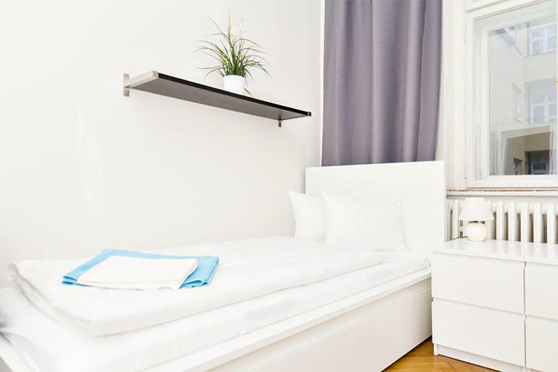 Apartments With 2 Bathrooms- 5 Minutes From Old Town - 102 M2 Прага Екстер'єр фото