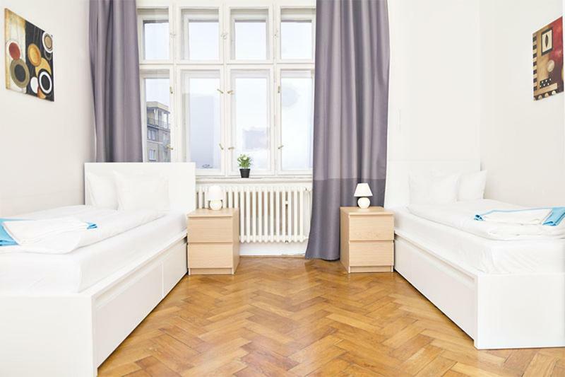 Apartments With 2 Bathrooms- 5 Minutes From Old Town - 102 M2 Прага Екстер'єр фото