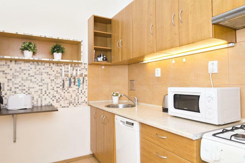 Apartments With 2 Bathrooms- 5 Minutes From Old Town - 102 M2 Прага Екстер'єр фото